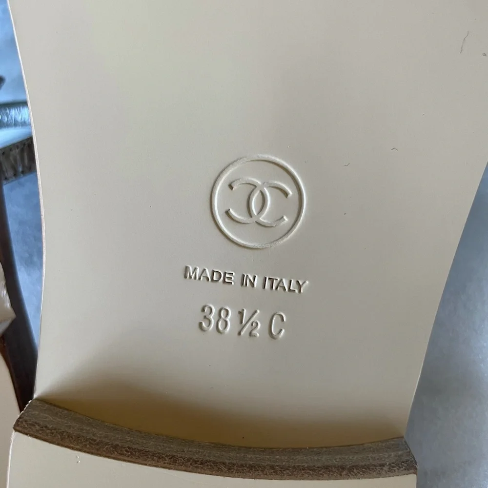 CHANEL new box
